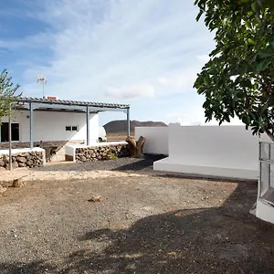 https://casa-rosavi.in-canary-islands.com